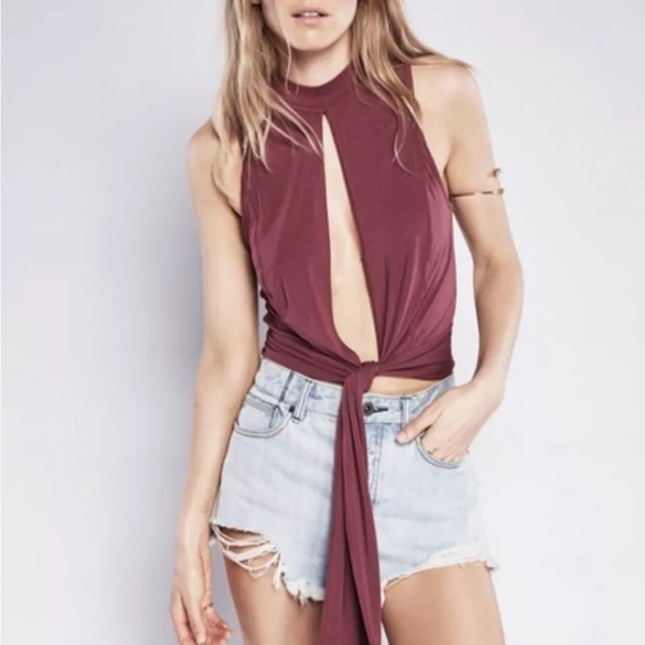 Free People Intimately Mock Neck Split Front Tie Cami - Wine/Bordeaux Size Large - Picture 9 of 16